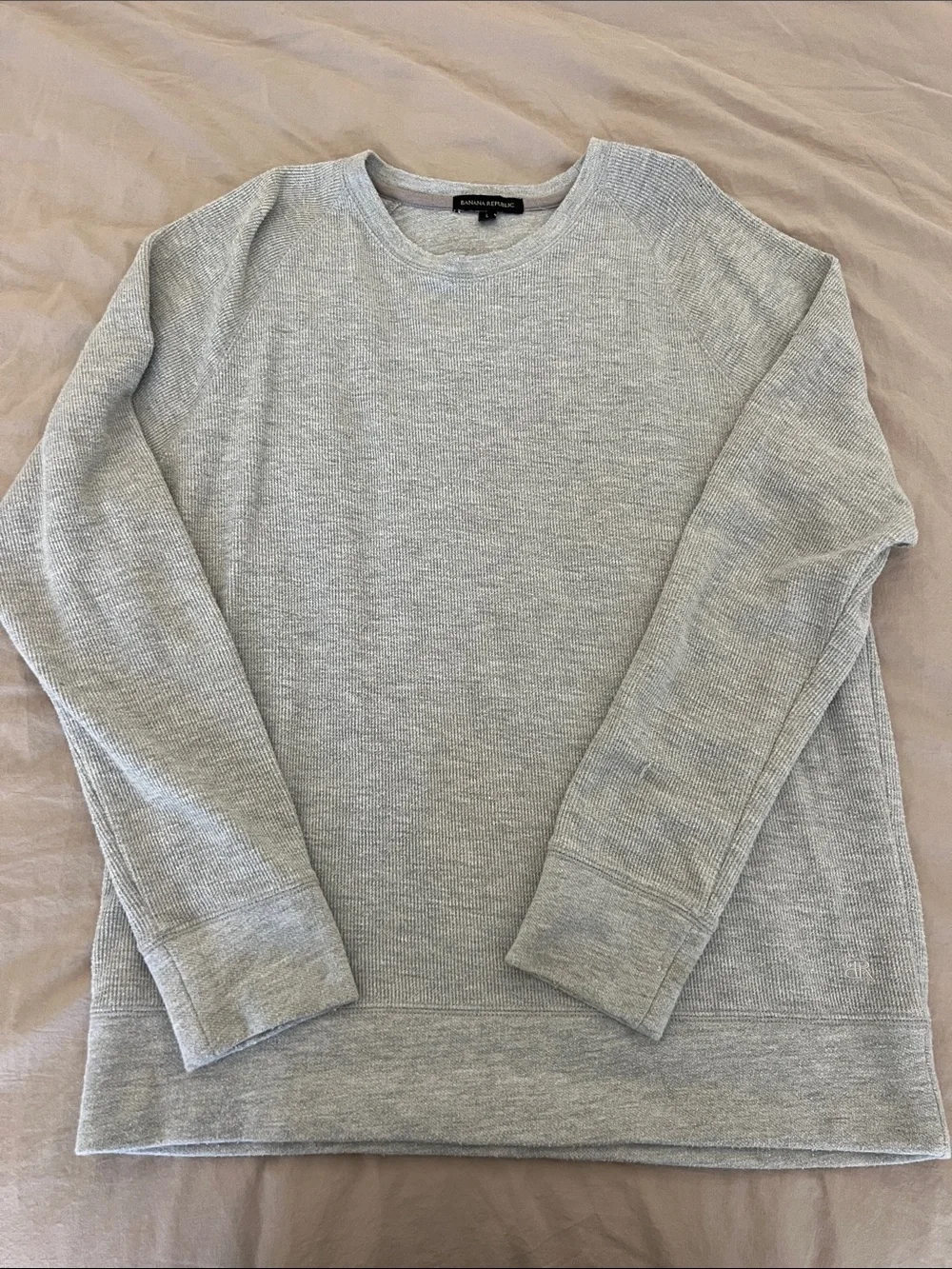 Banana Republic Men's Light Heather Gray Crewneck Sweater